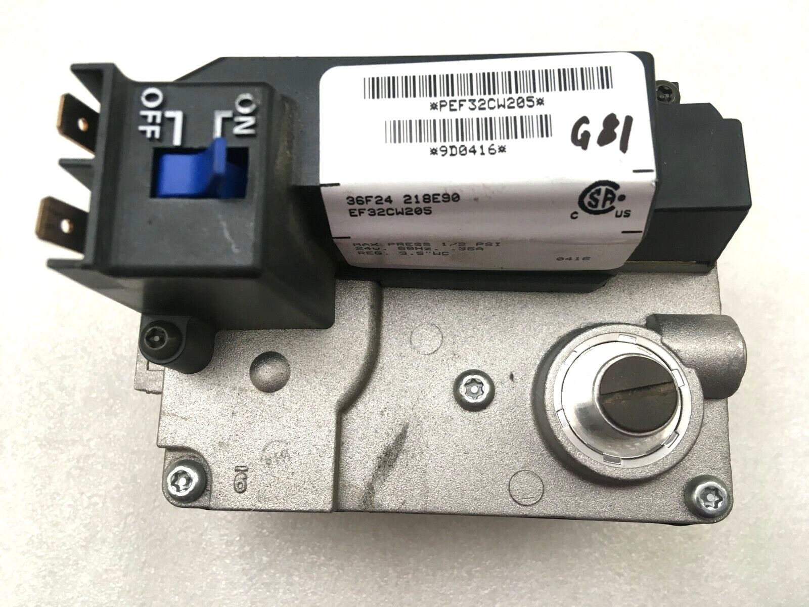 White Rodgers Furnace Gas Valve 36F24 218E90 Carrier EF32CW205 used  #G81