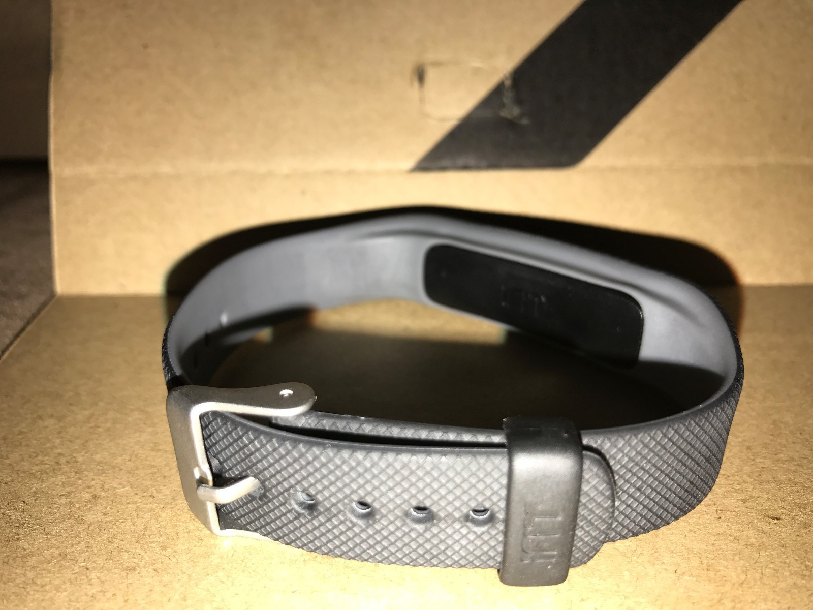 iFit Vue Activity Tracker Rubber Sport Wrist Band w/Metal Buckle (Small/Medium)