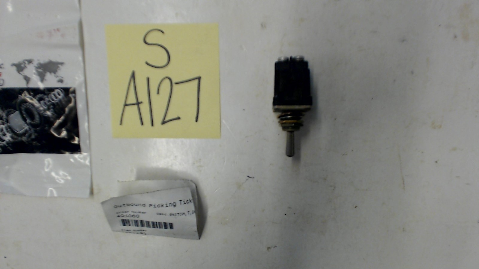 Manitowoc 1001193 Toggle Switch