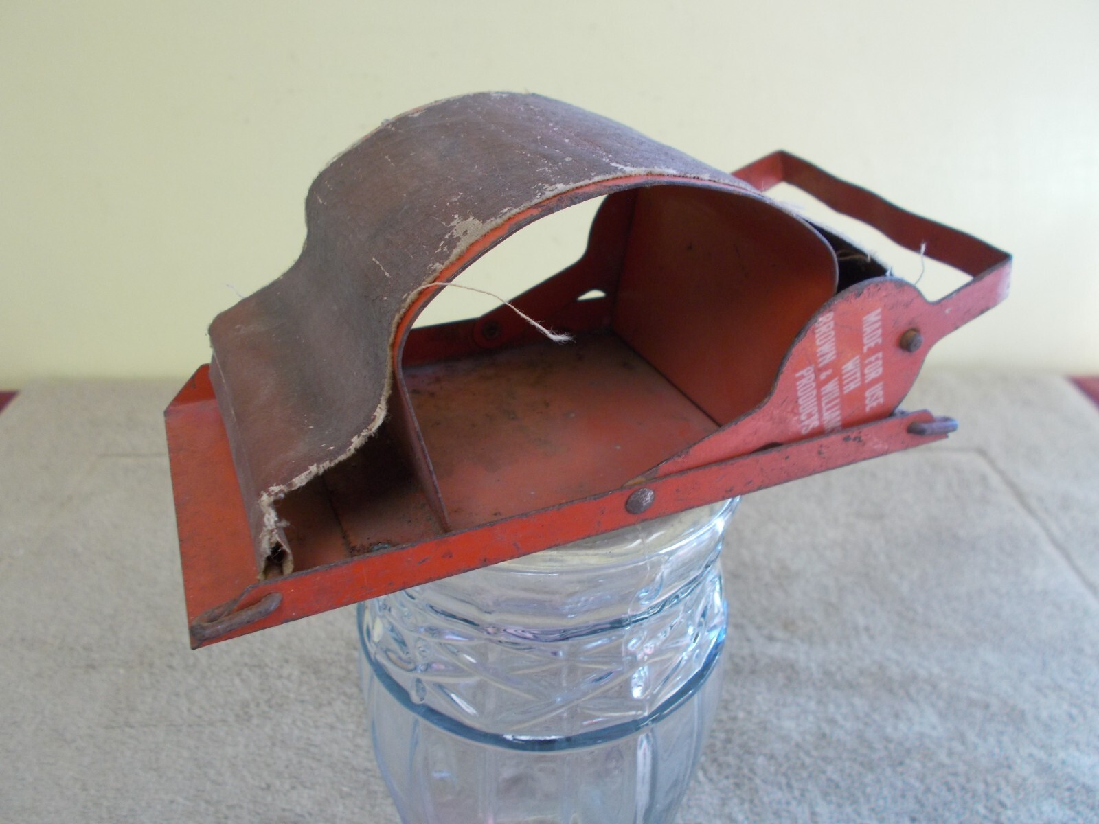 VINTAGE CIGERETTE PAPER ROLLER MACHINE ROLLER TOBACCO BROWN~WILLIAMS