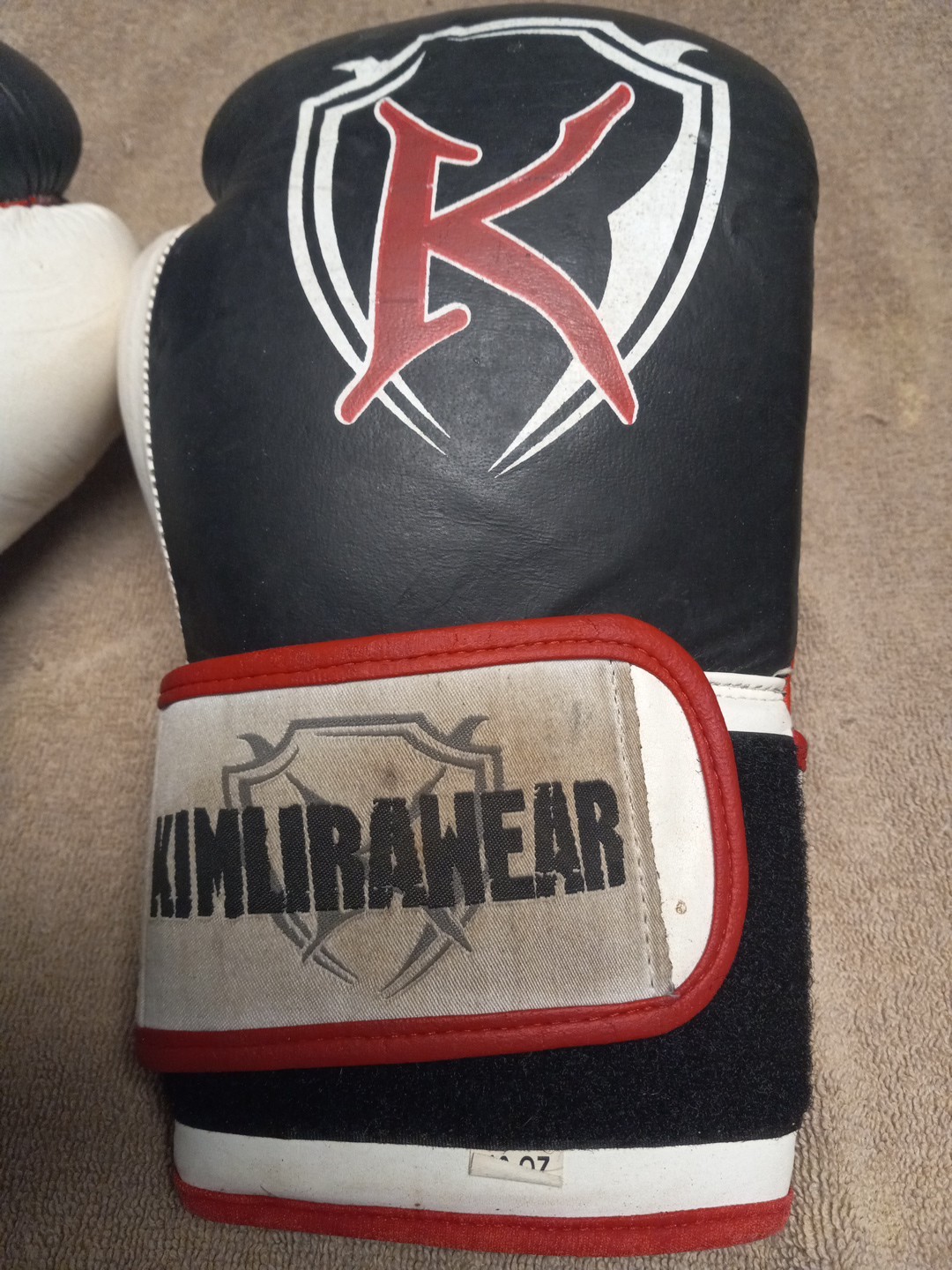 Kimlirawear 10oz Boxing Gloves