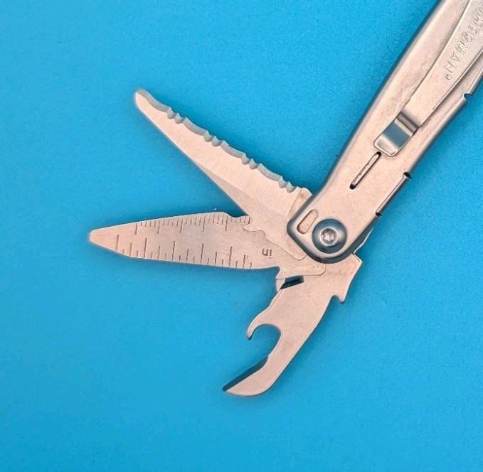 LEATHERMAN WINGMAN MULTI-TOOL! FAST SHIPPING!