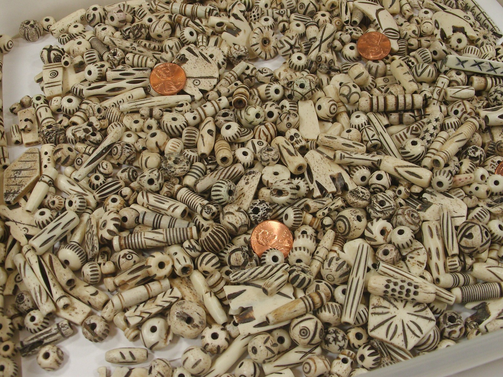 4 Pounds Assorted Water Buffalo Bone Beads / Scrap Pieces / Left Overs Bulk (Z5)
