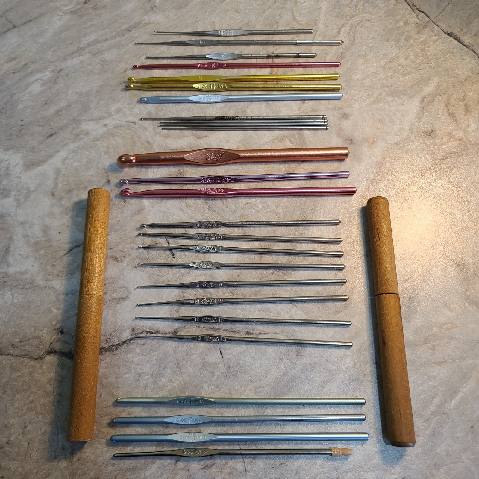 26 VTG Steel & Aluminum Crochet Hooks Boye Susan Bates USA Germany 2Wood Holders