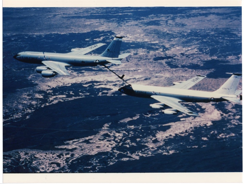 1990s USAF KC-135 Stratotanker 91455 Refueling 23579 8.5x11 Original Photo