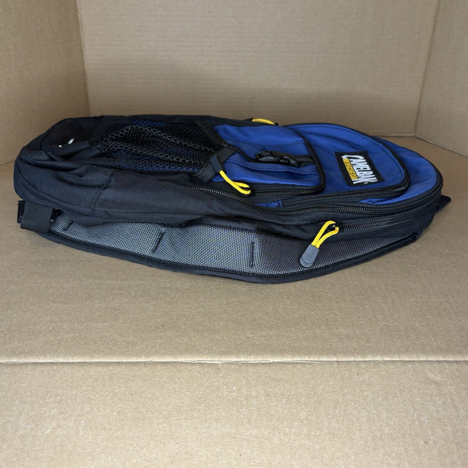 Camelbak Blowfish Hydration Backpack NO Bladder Blue/Black Pre-owned Nice Cond