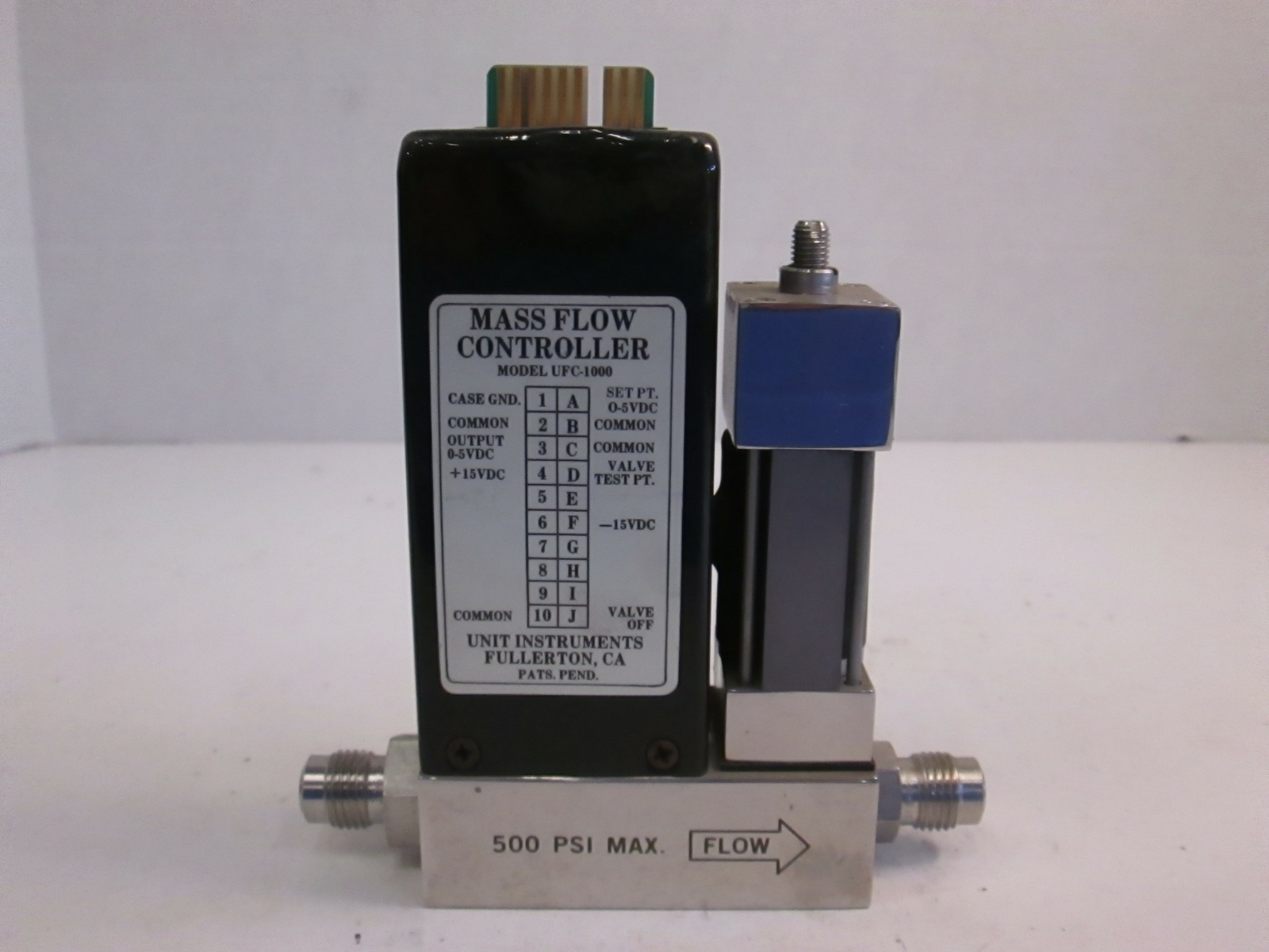 Unit UFC-1000 Mass Flow Controller MFC, N2, 2 SLM