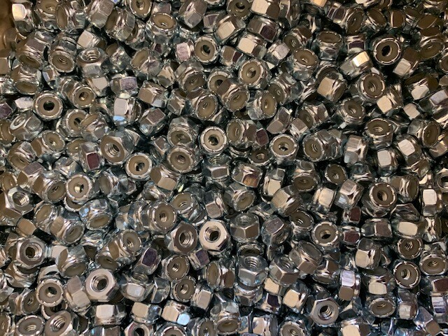 8-32  ZINC NYLON INSERT STOP LOCK NUT -  100 PIECES