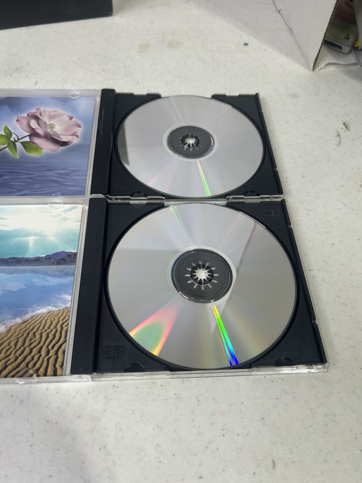 Adobe Design Collection MAC - RETAIL - Photoshop 7, InDesign 2, Illustrator 10