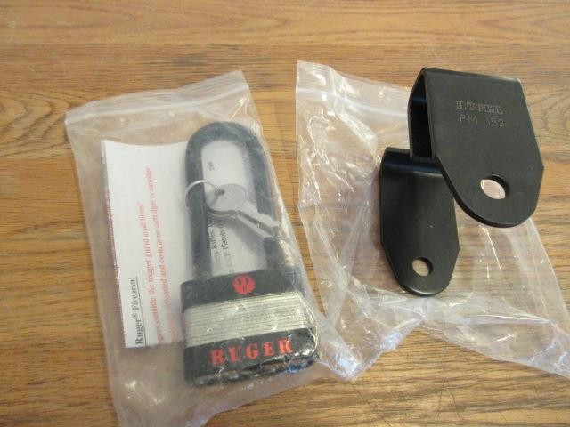 NEW Unopened RUGER GUN LOCK 5035 With 2 Keys & Manual & Bracket PM 153