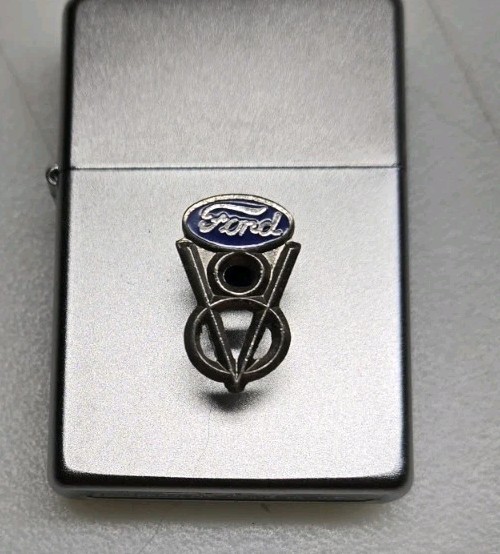 Ford V8 Pocket Lighter