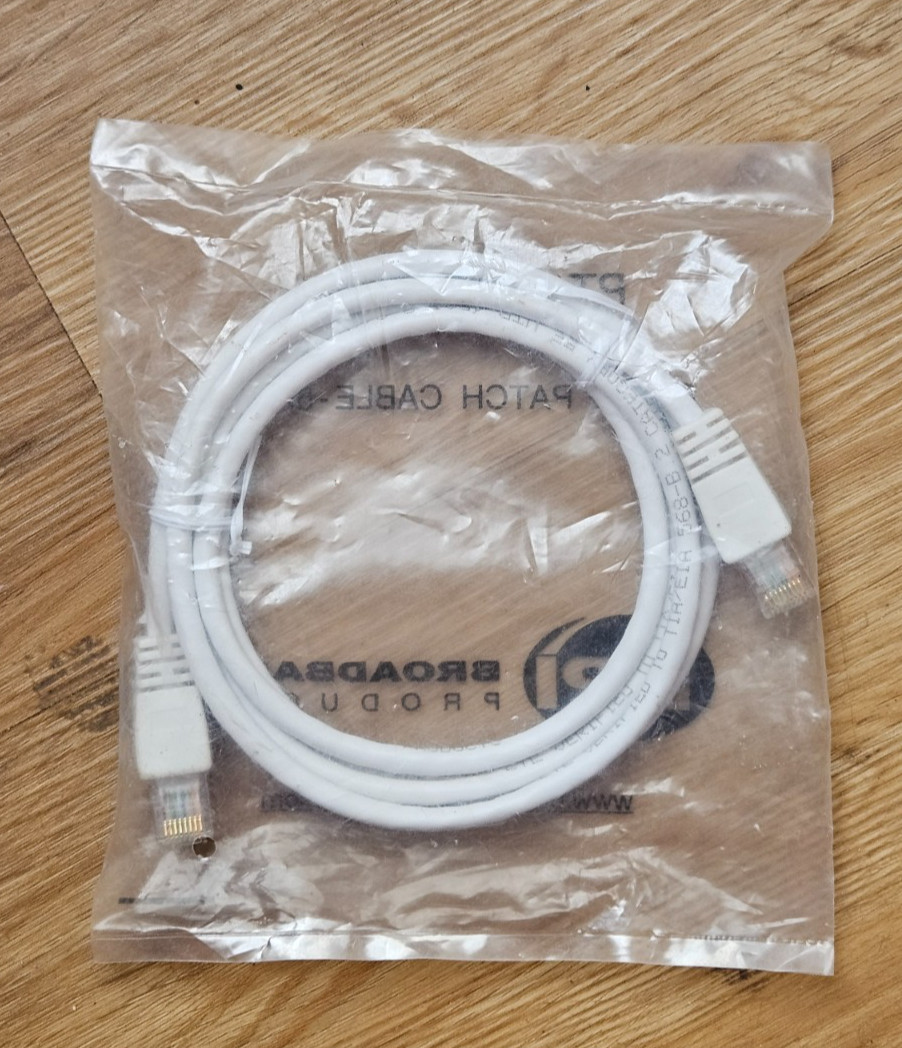 BPI CAT5e Ethernet Patch Cable 5 Ft White 35-105W RJ45 Network Cord New