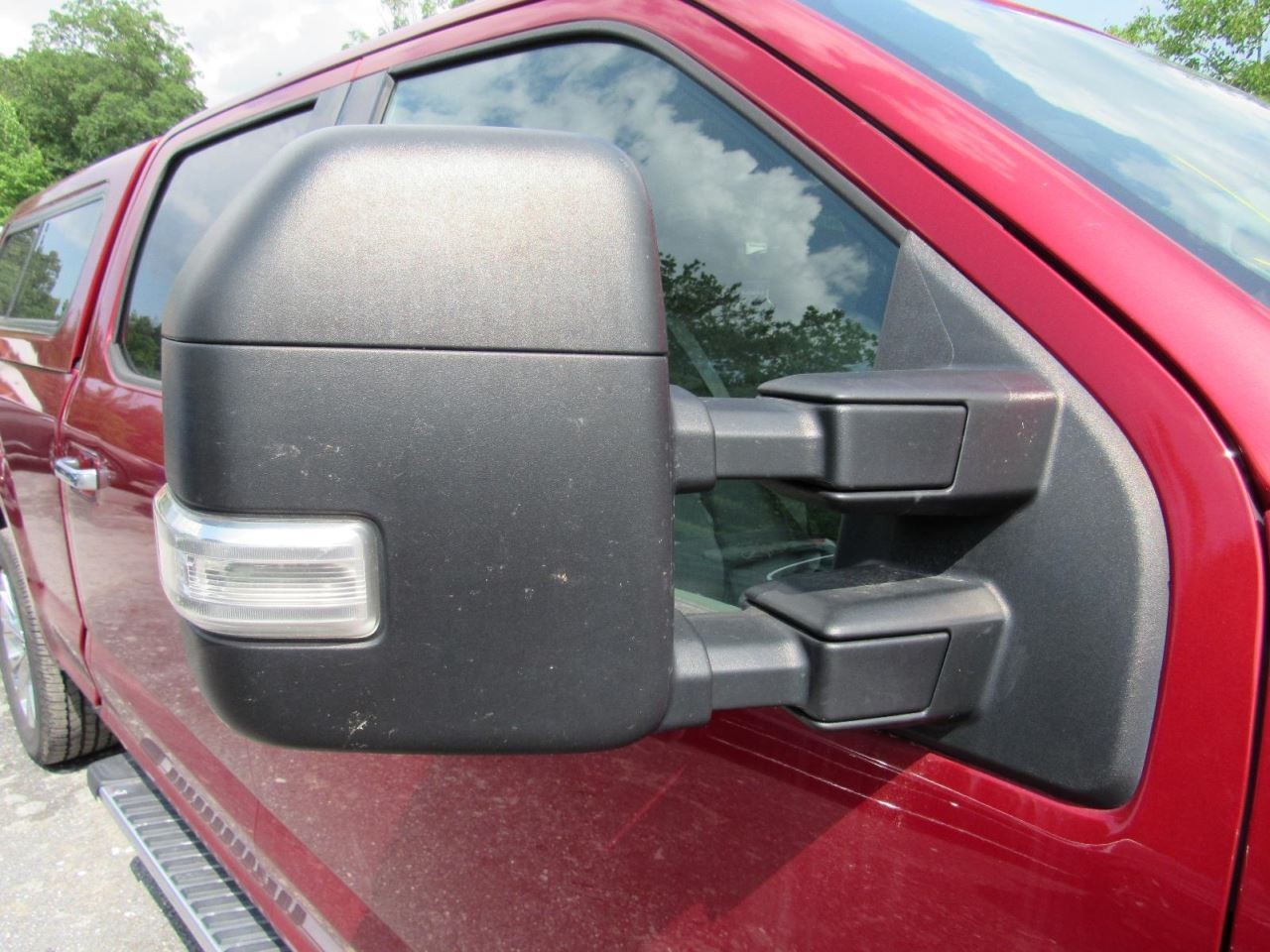 F150 2019 Glove Box 1055087