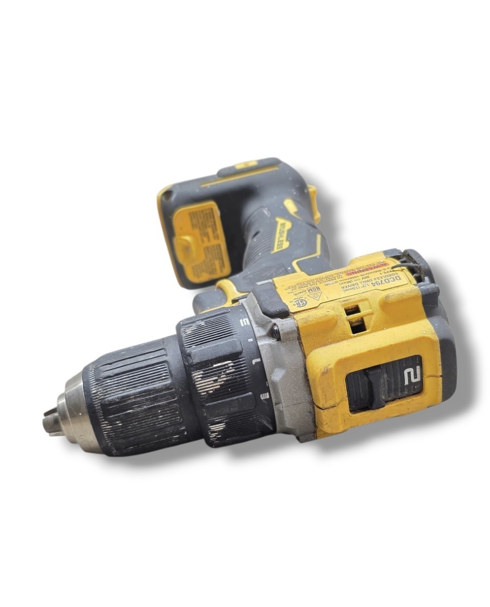 DEWALT DCD794 ATOMIC 20-Volt MAX Brushless 1/2 in. Drill Driver (Tool-Only)