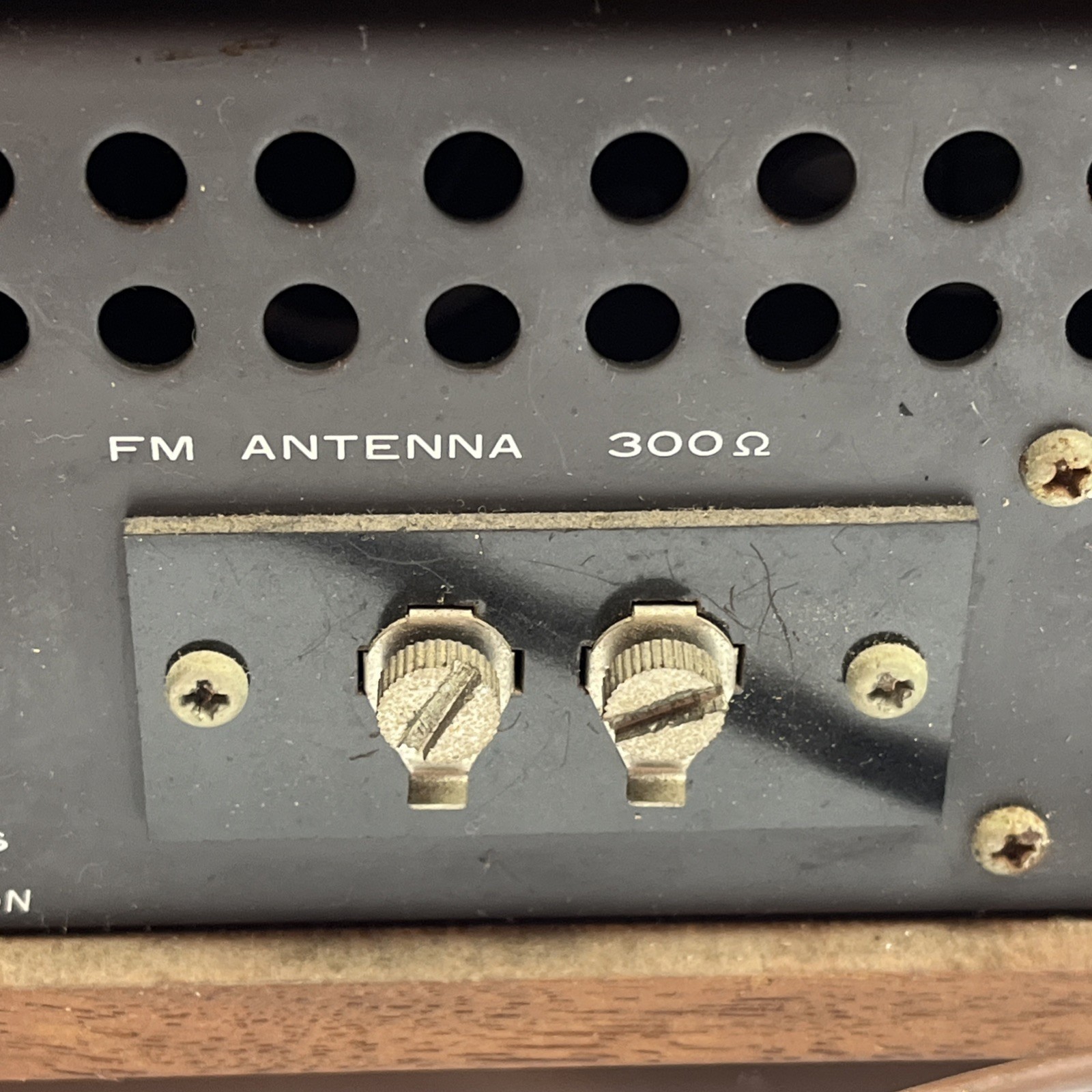 REALISTIC TM-7 FM-MPX SOLID STATE STEREO TUNER VINTAGE