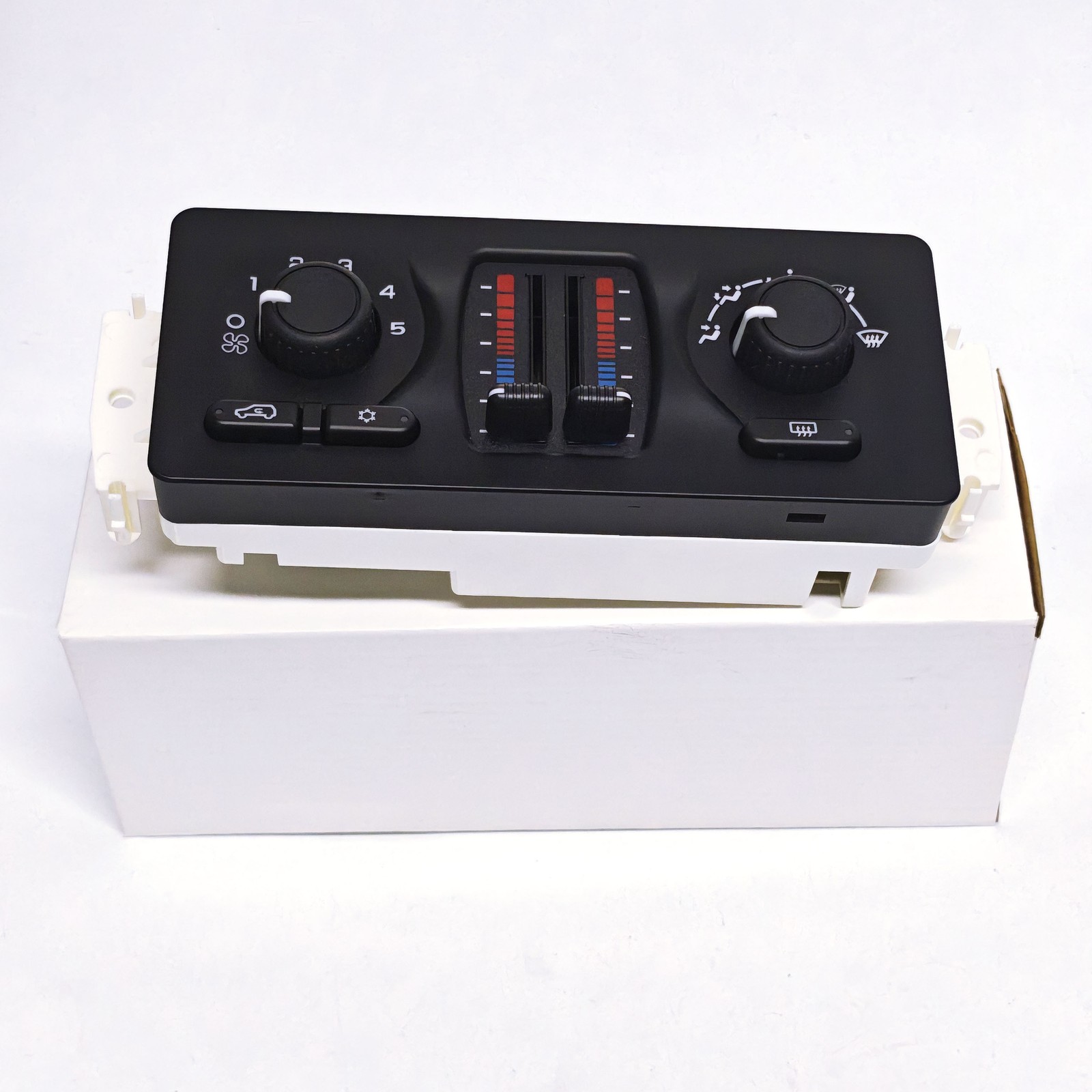 A/C Heater Control Switch Panel 599-210XD For Chevrolet Silverado 2500