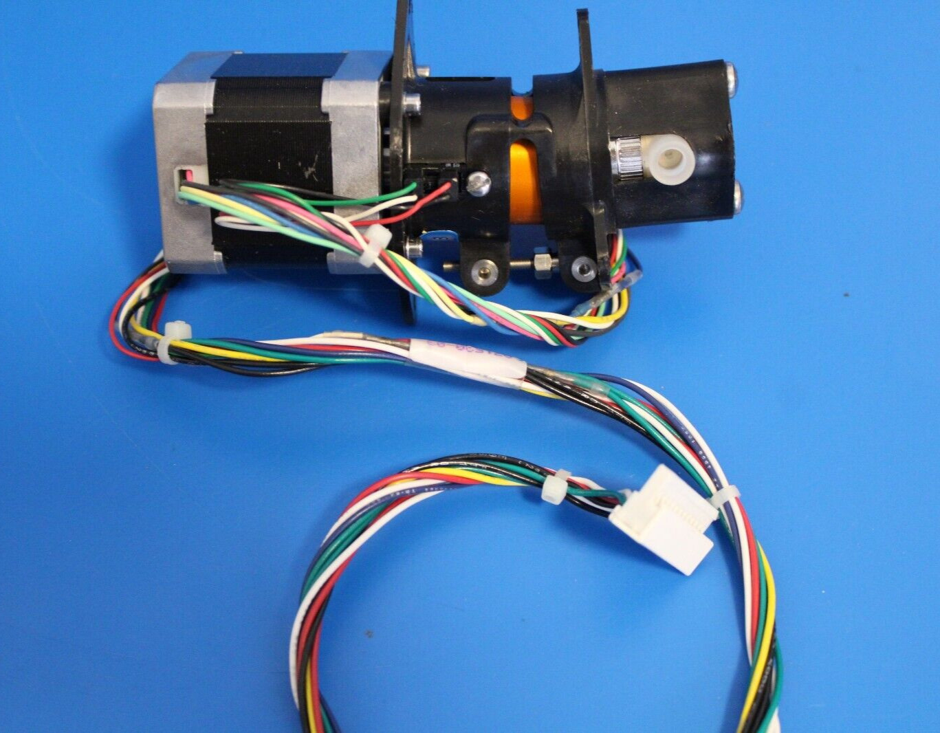 VEXTA STEPPING MOTOR Model C6132–9012-C1 2-Phase 1.8/Step DC 4
