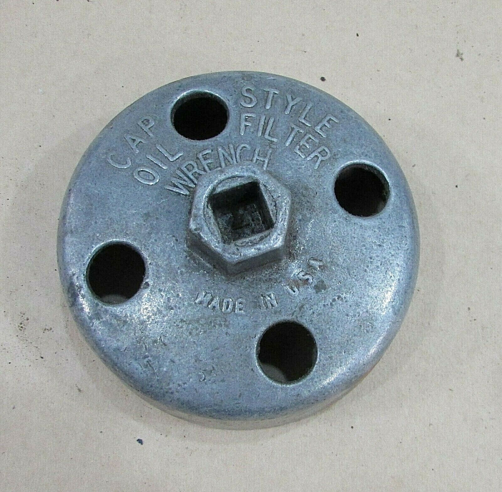 1970's USA DF Mold Steel 3/8" Drive 3" Cap Style Engine Motor Oil Filter Wrench