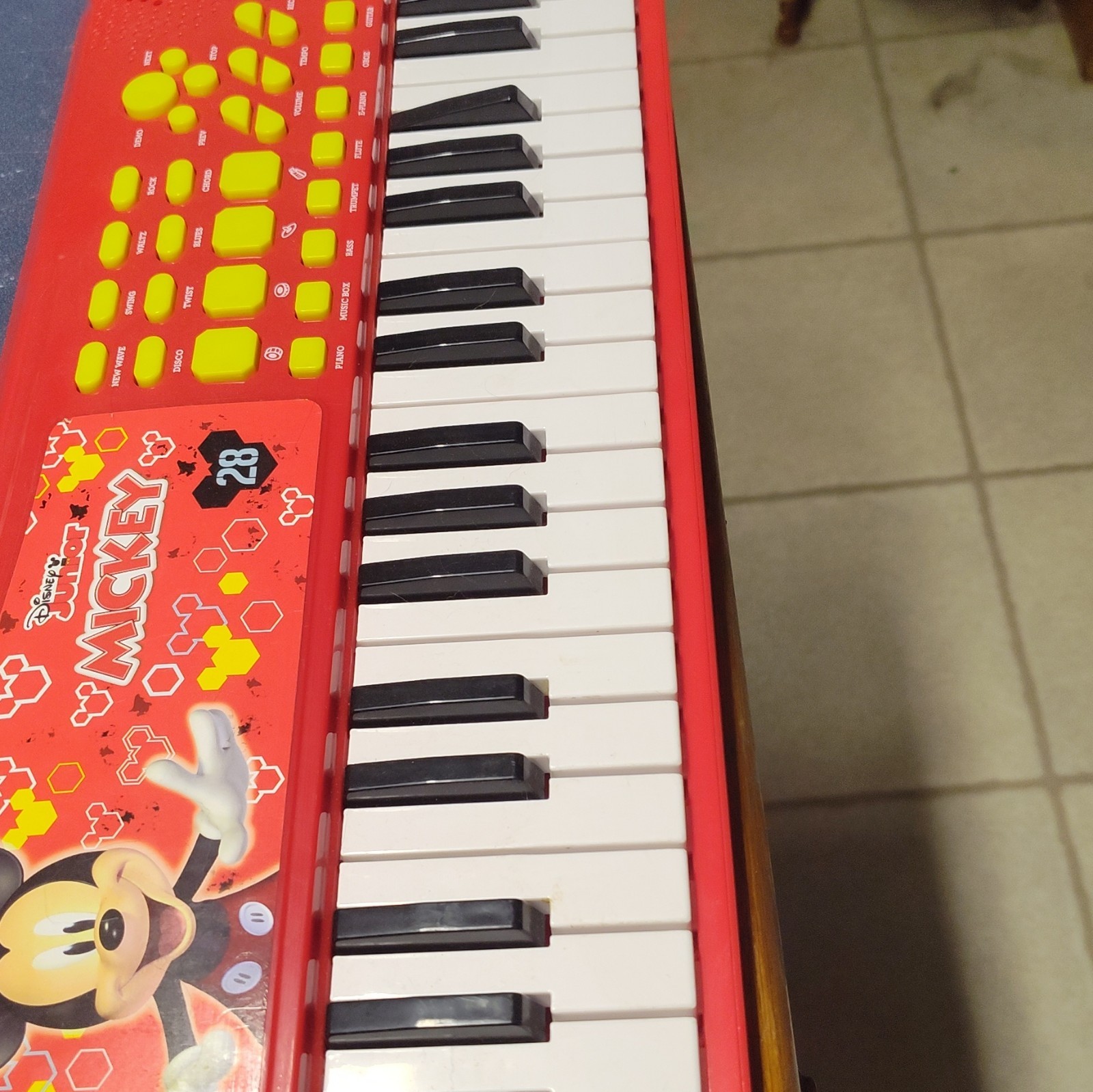Disney Junior Mickey 28-Key Electronic Keyboard, Red/Yellow, Synth, Beginner