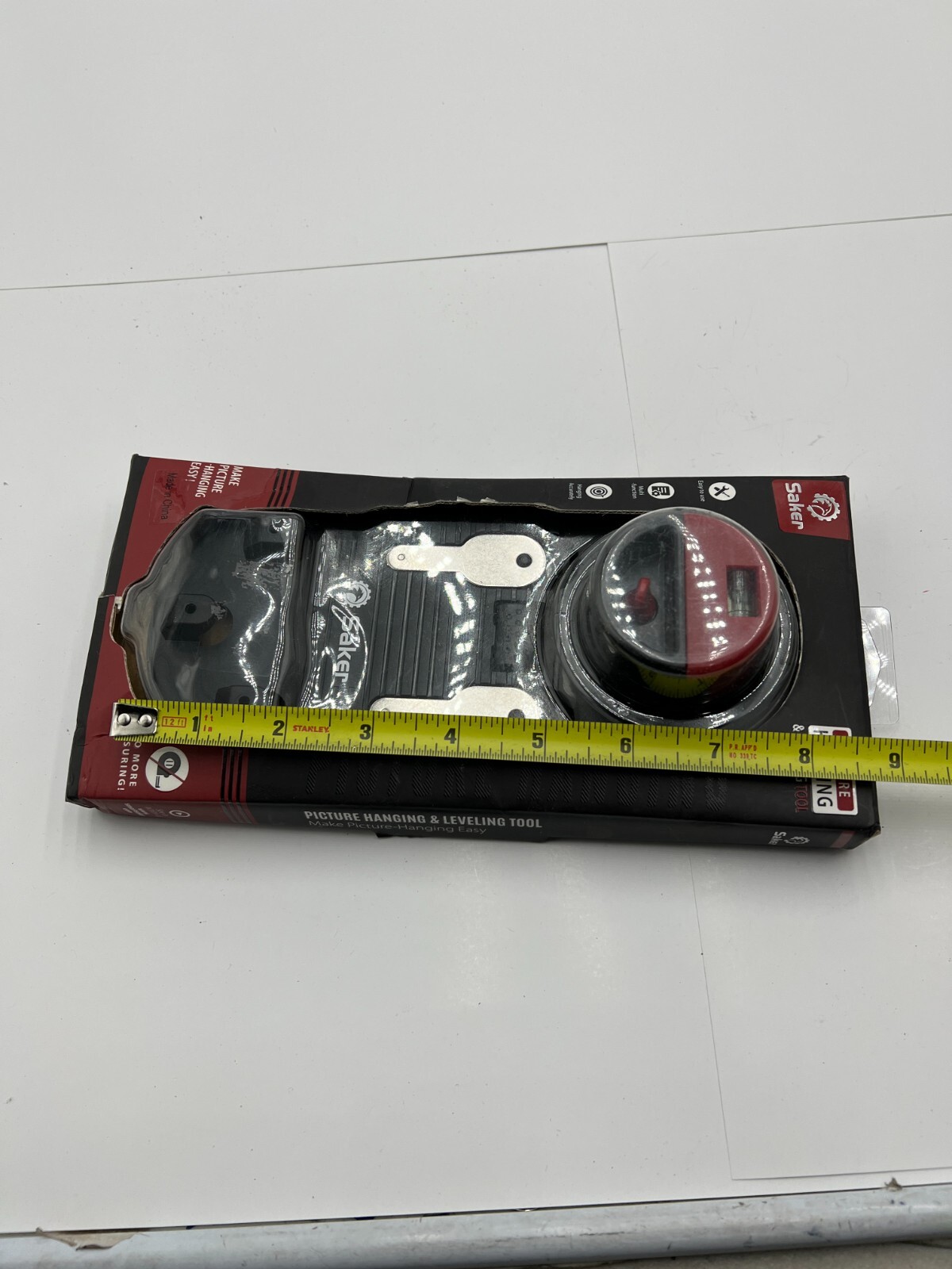 Saker Picture Hanging & Leveling Tool