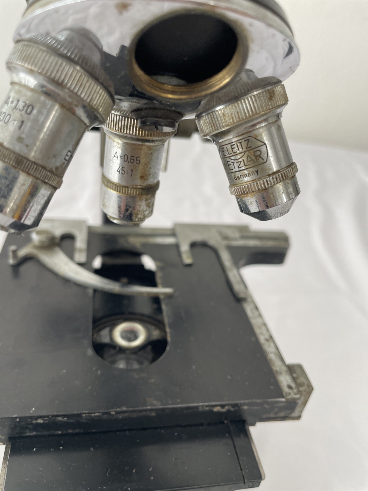 vintage binocular microscope is an Ernst Leitz Wetzlar 1950