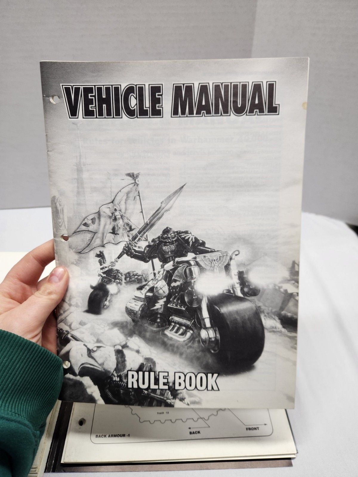 Games Workshop Warhammer 40k Vehicle Manual - 1992 Read