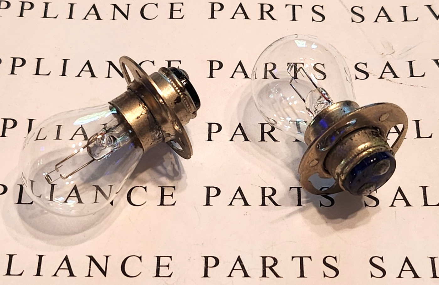 GE   1460 MEDICAL LAMPS   SET OF 2   (6.5V, 2.75A)   SET OF 2   NEW OLD STOCK