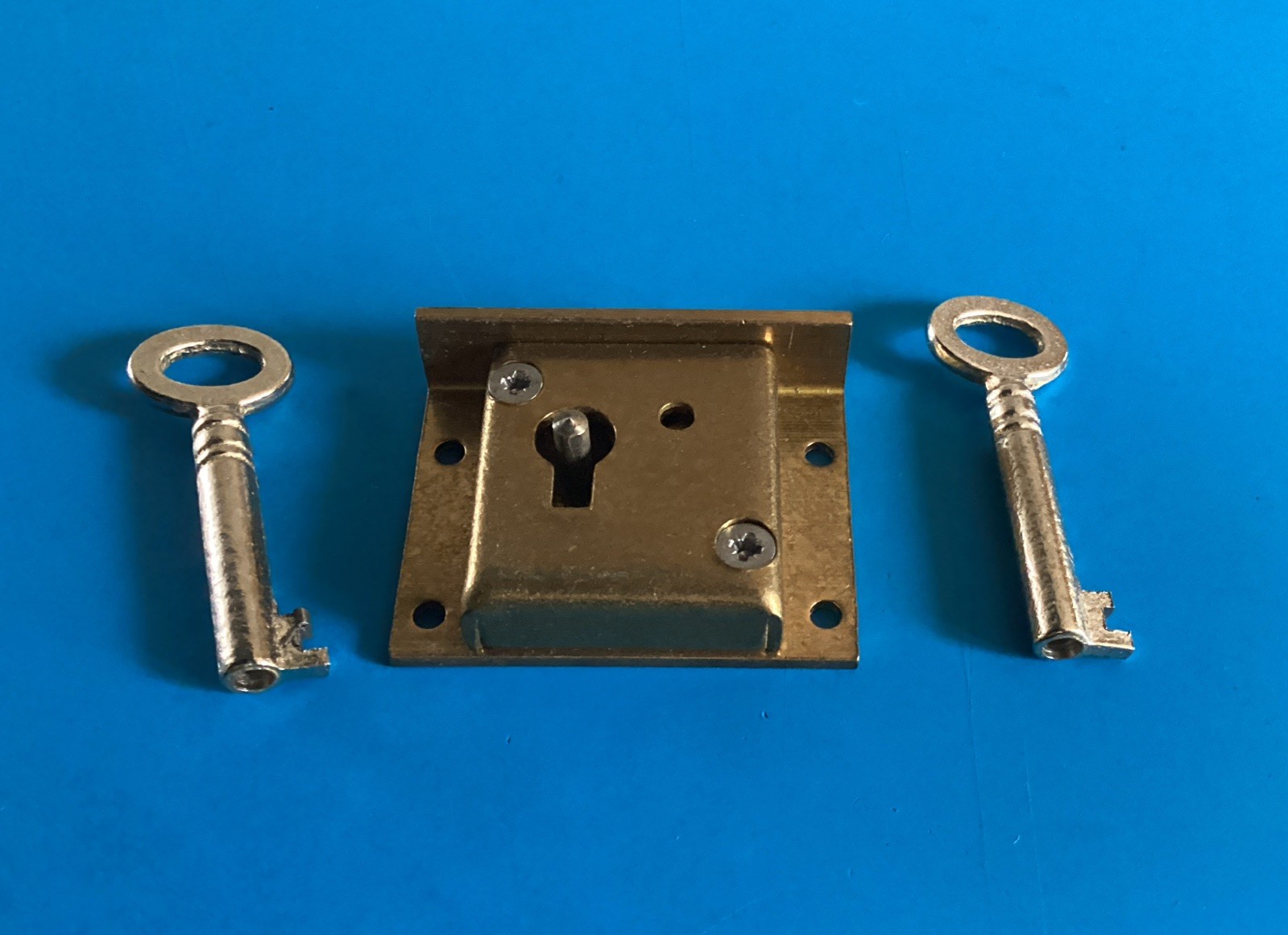 Antique Brass Half Mortise Drawer / Bureau Fall Lock 39mm X 30mm X 11 + 2 Keys.