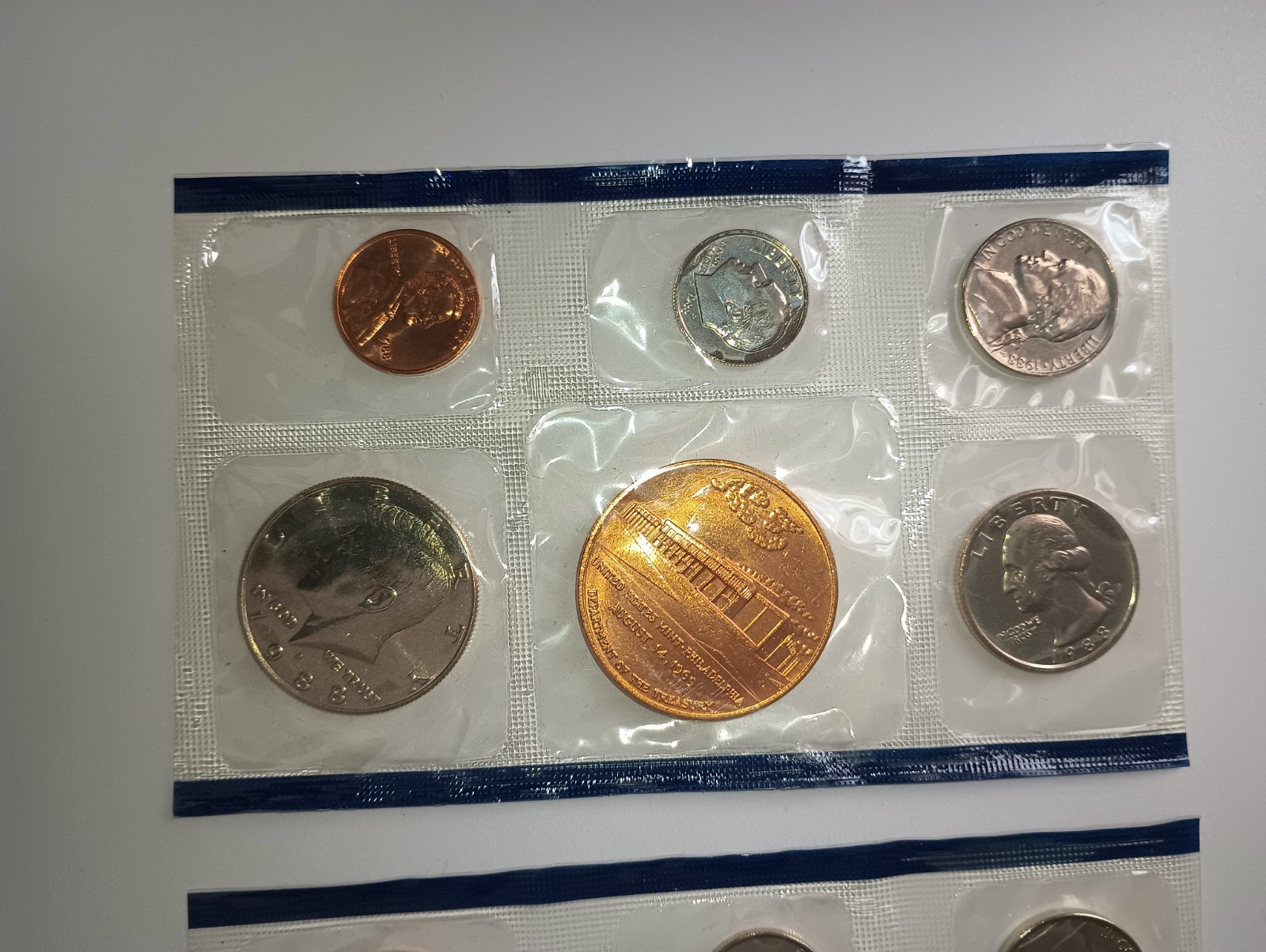 1988 PHILADELPHIA SOUVENIR MINT SET READ DESCRIPTION !