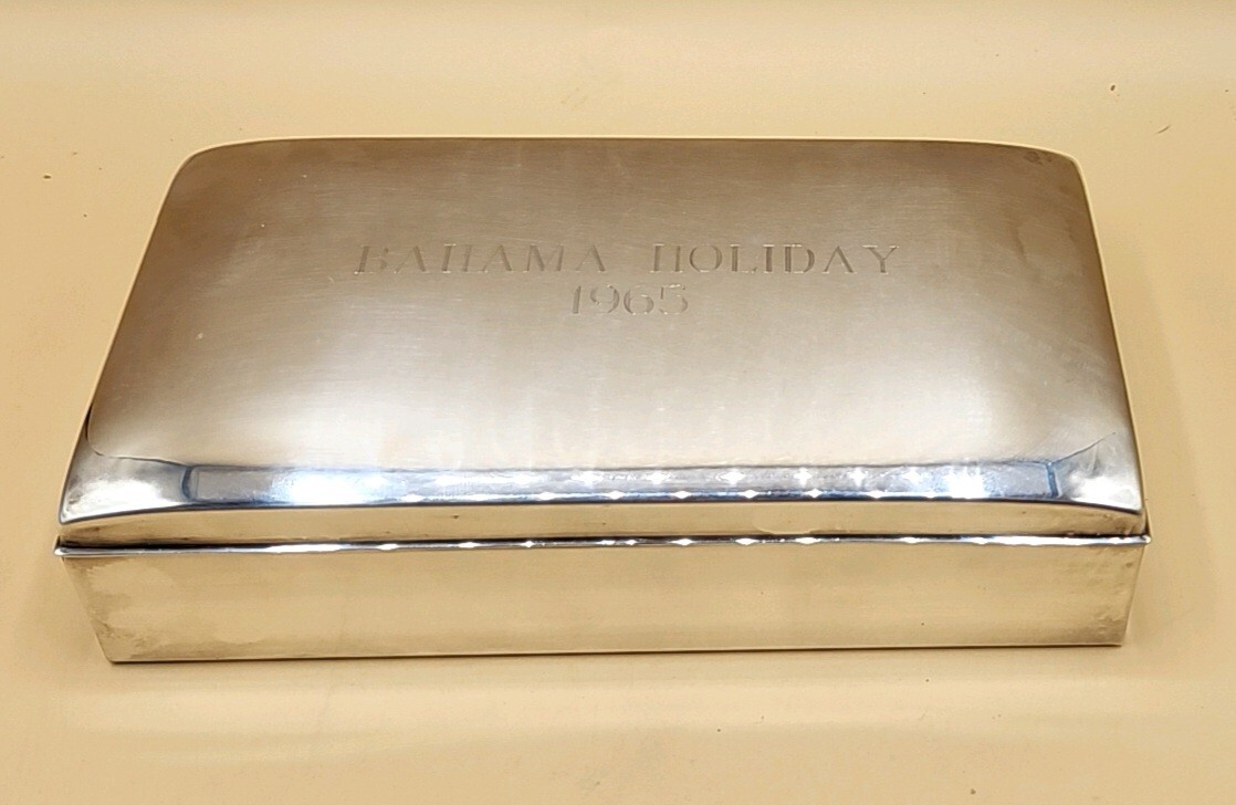Vintage POOLE SILVER CO. 1899 "Bahama Holiday 1965" Jewelry Box Wood Lining EUC