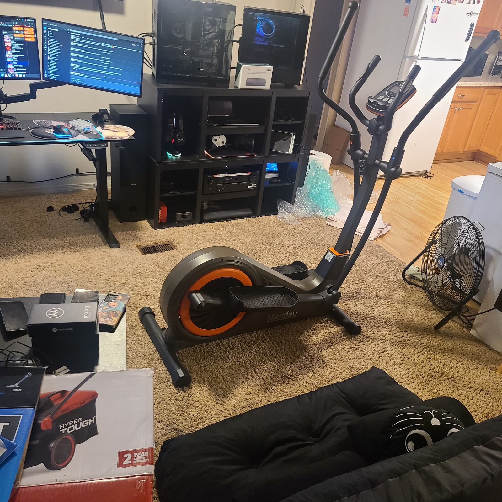 Elliptical Exercise Machine Hyper-Quiet 16 Resistance Levels, 400LBS Capacity