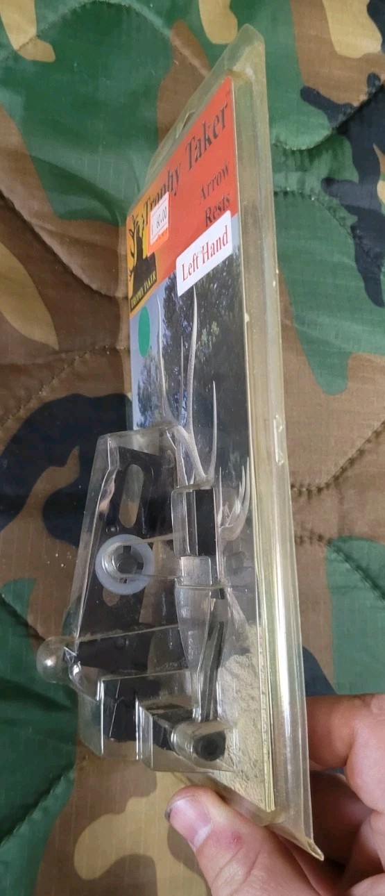 Trophy Taker Drop Away Arrow Rest Left Hand Black