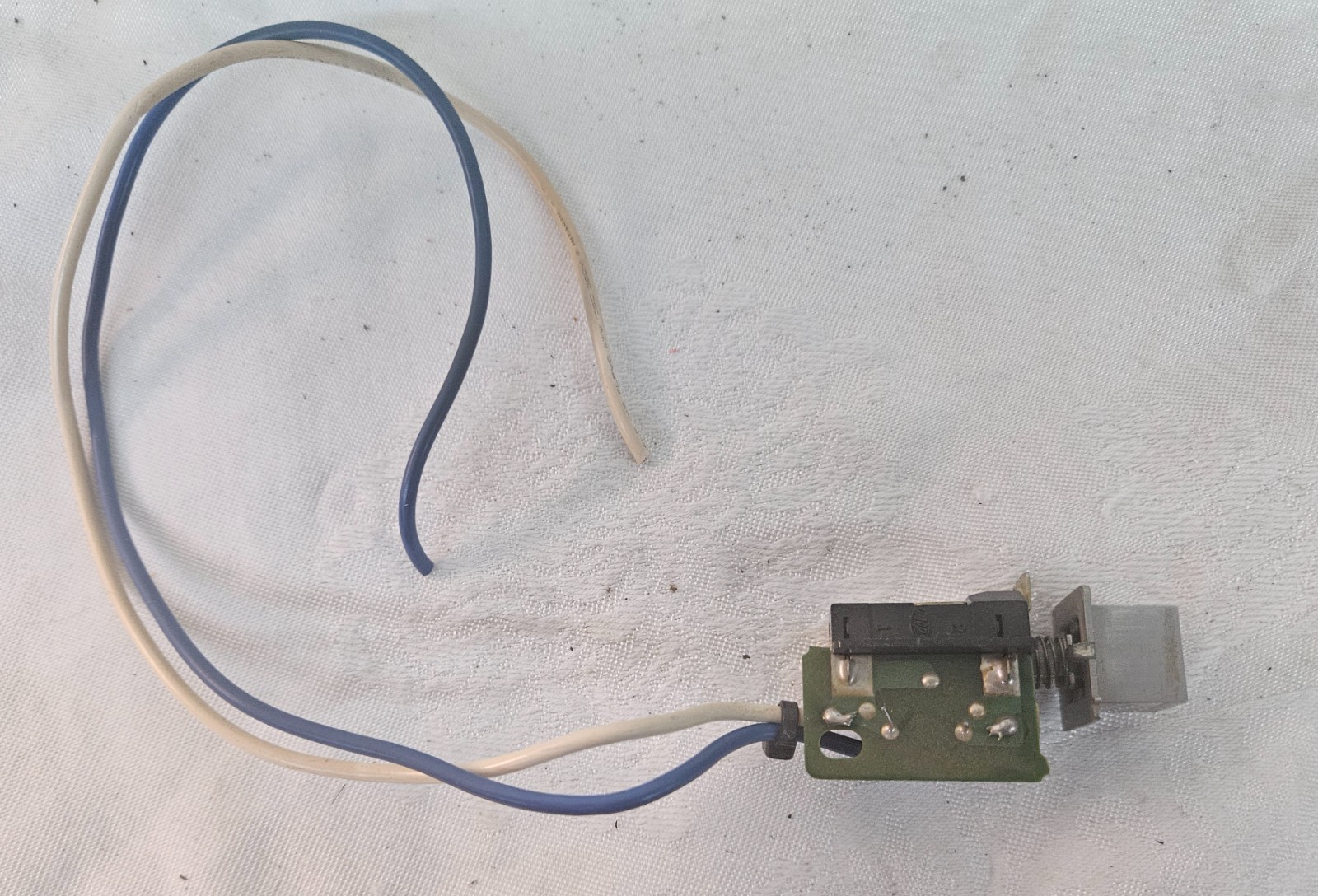 YAMAHA R-500 Stereo Receiver POWER BUTTON & Switch