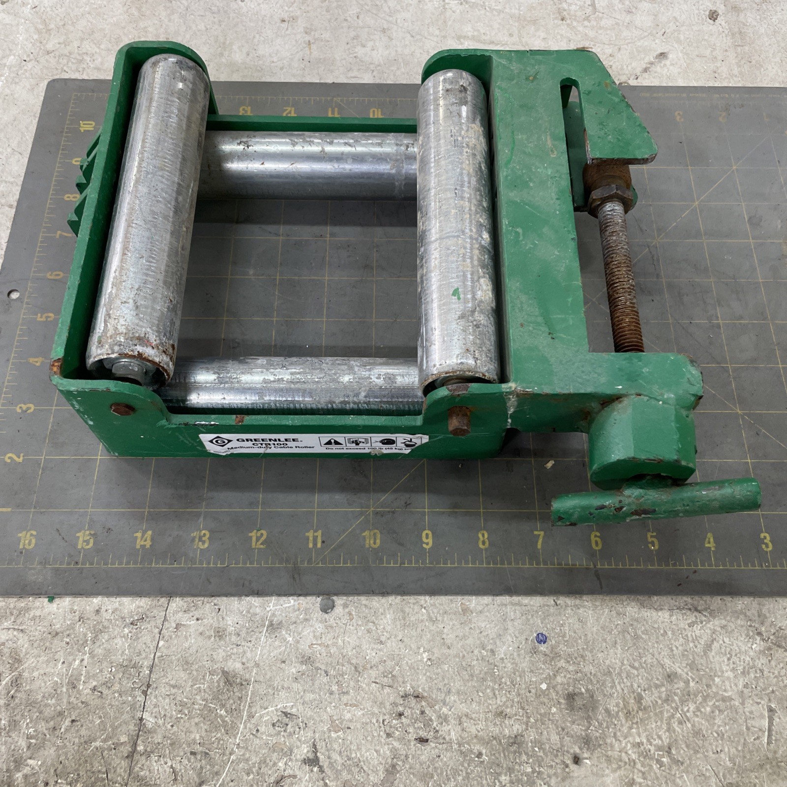 Greenlee CTR100 Medium Duty Cable Roller