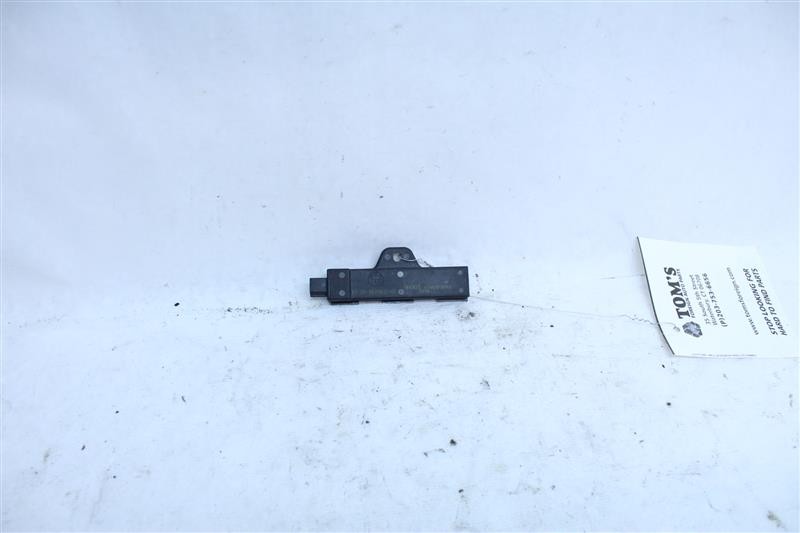 Used Antenna fits: 2011 Bmw 535I Grade A
