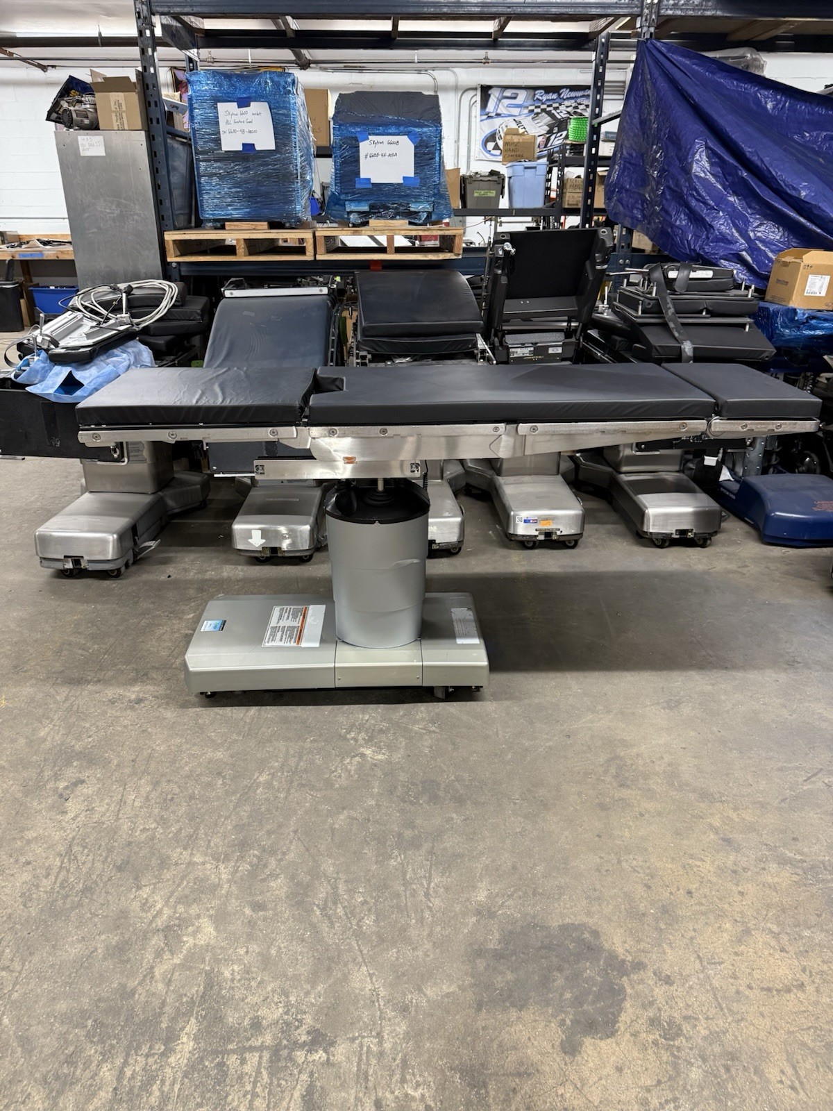 STERIS 4085 SURGERY TABLE