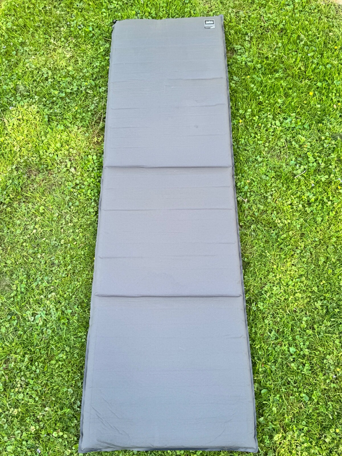 REI Trekker 1.75 Regular Self Inflating Sleeping Pad Gray 72x20x1.75 Rectangular