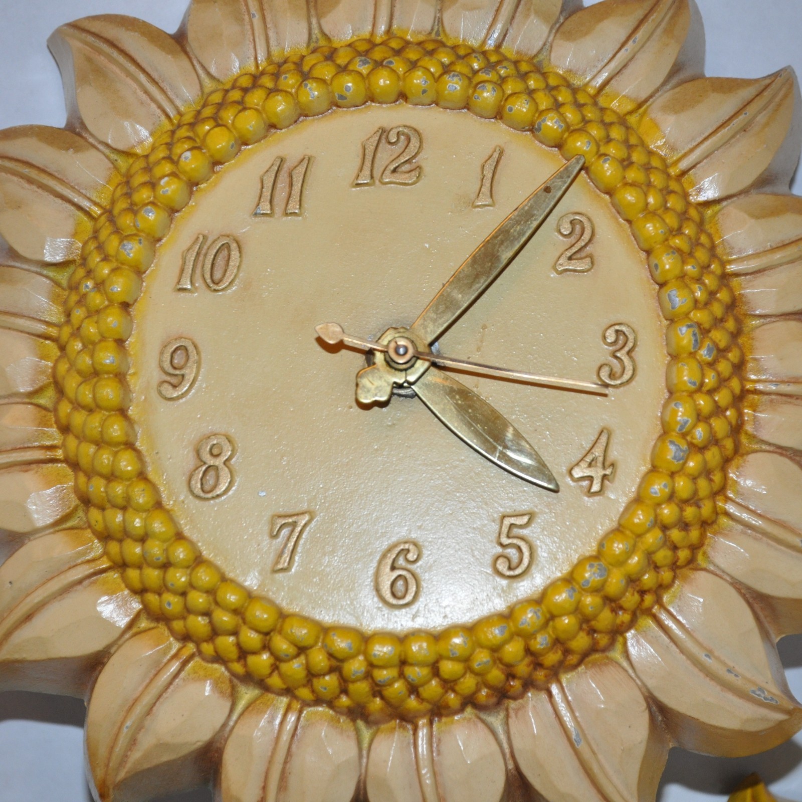 VTG Sexton Sunflower Clock With 2 Flower Accent Pieces Works Metal 1967 MCM 13"
