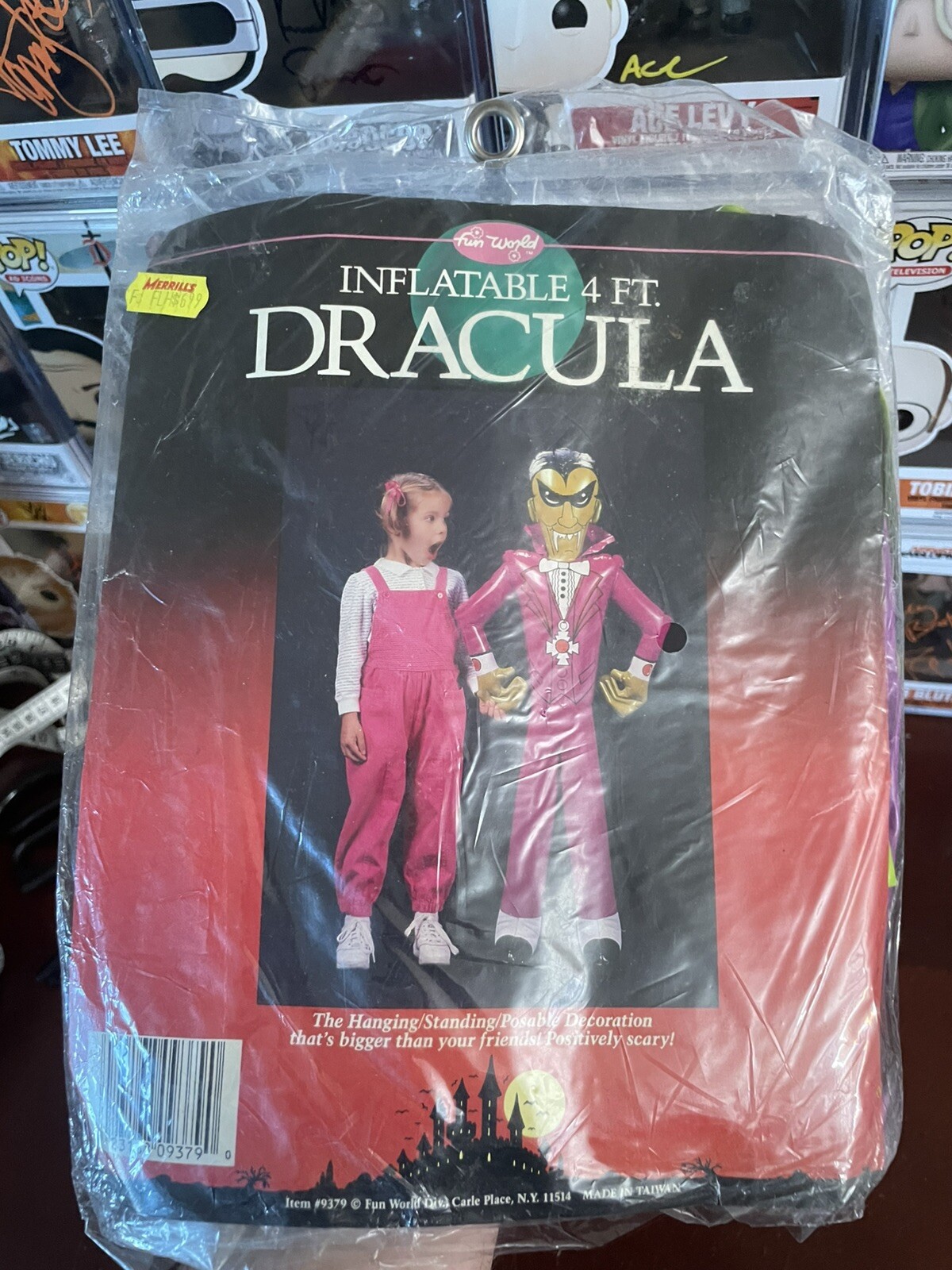 NOS Dead Stock Vintage FUN WORLD 4’ FT Inflatable Dracula