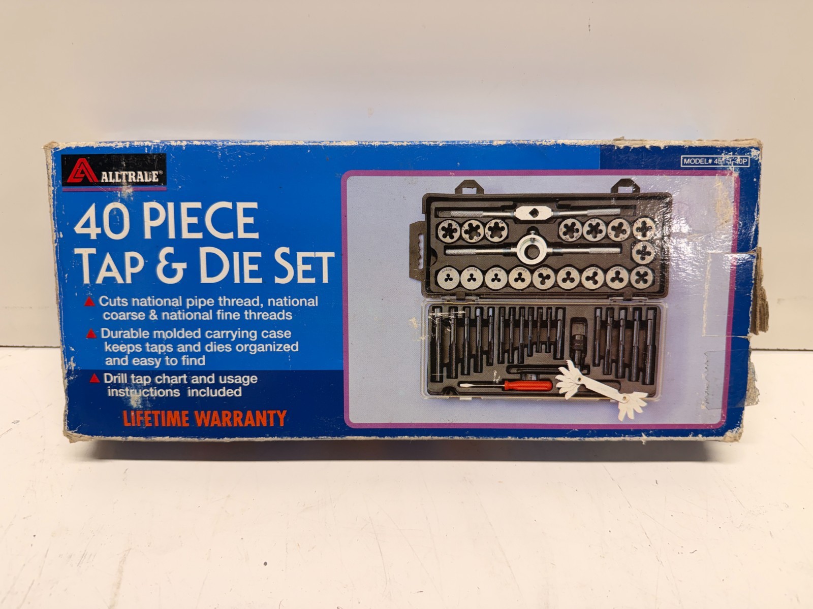 Tap and Die set. SAE / Standard. 40 pieces. Complete in excellent condition