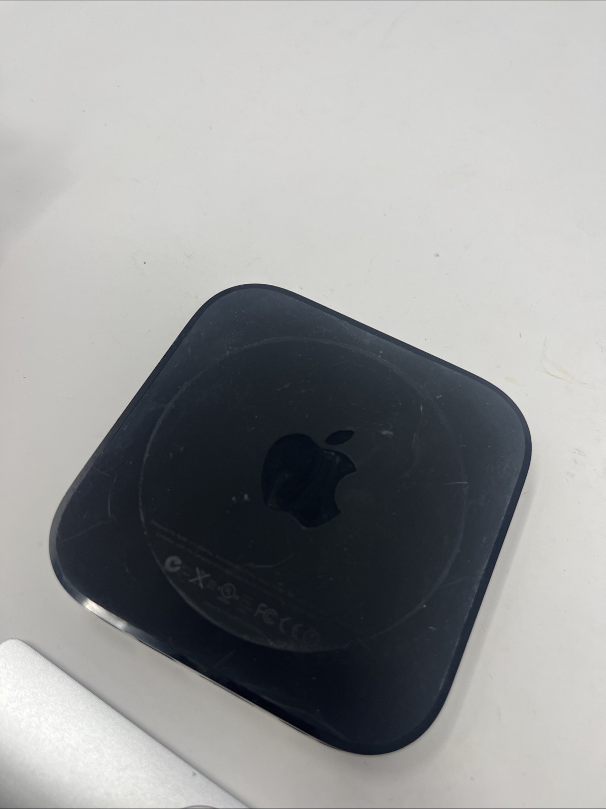 Apple TV Model A1469 3rd Generation w/Remote (No Power Cord)