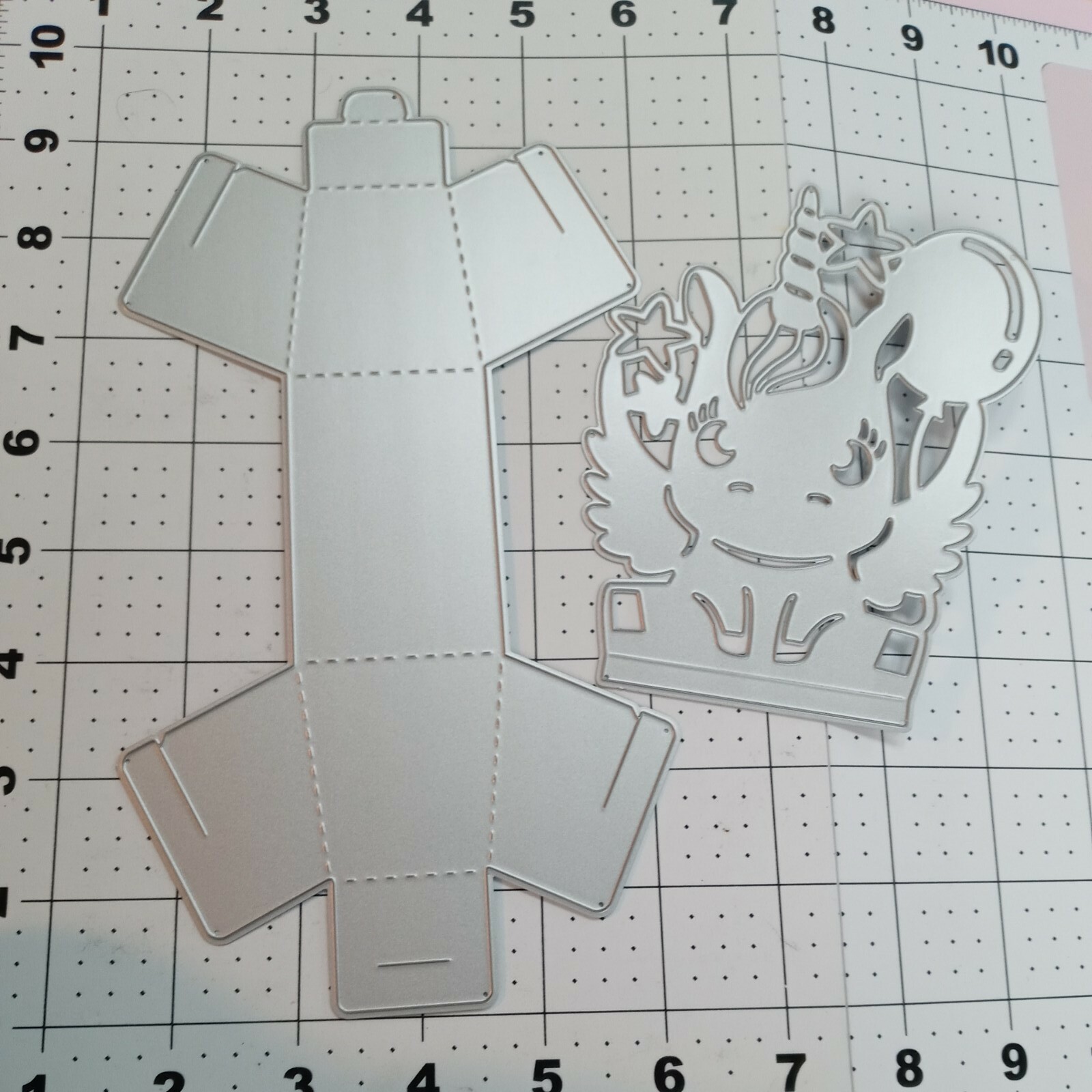 Universal Thin Metal Die Cut Tool Emboss Party Favor Box Unicorn Heals sickness