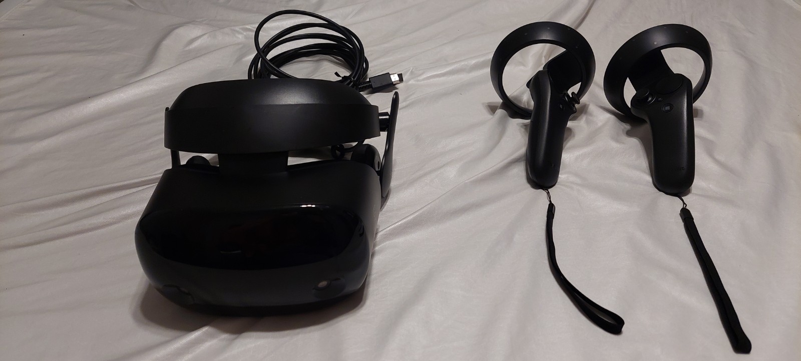 VR SAMSUNG HMD ODYSSEY WINDOWS MIXED REALITY HEADSET - BLACK XE800ZBA-HC1US