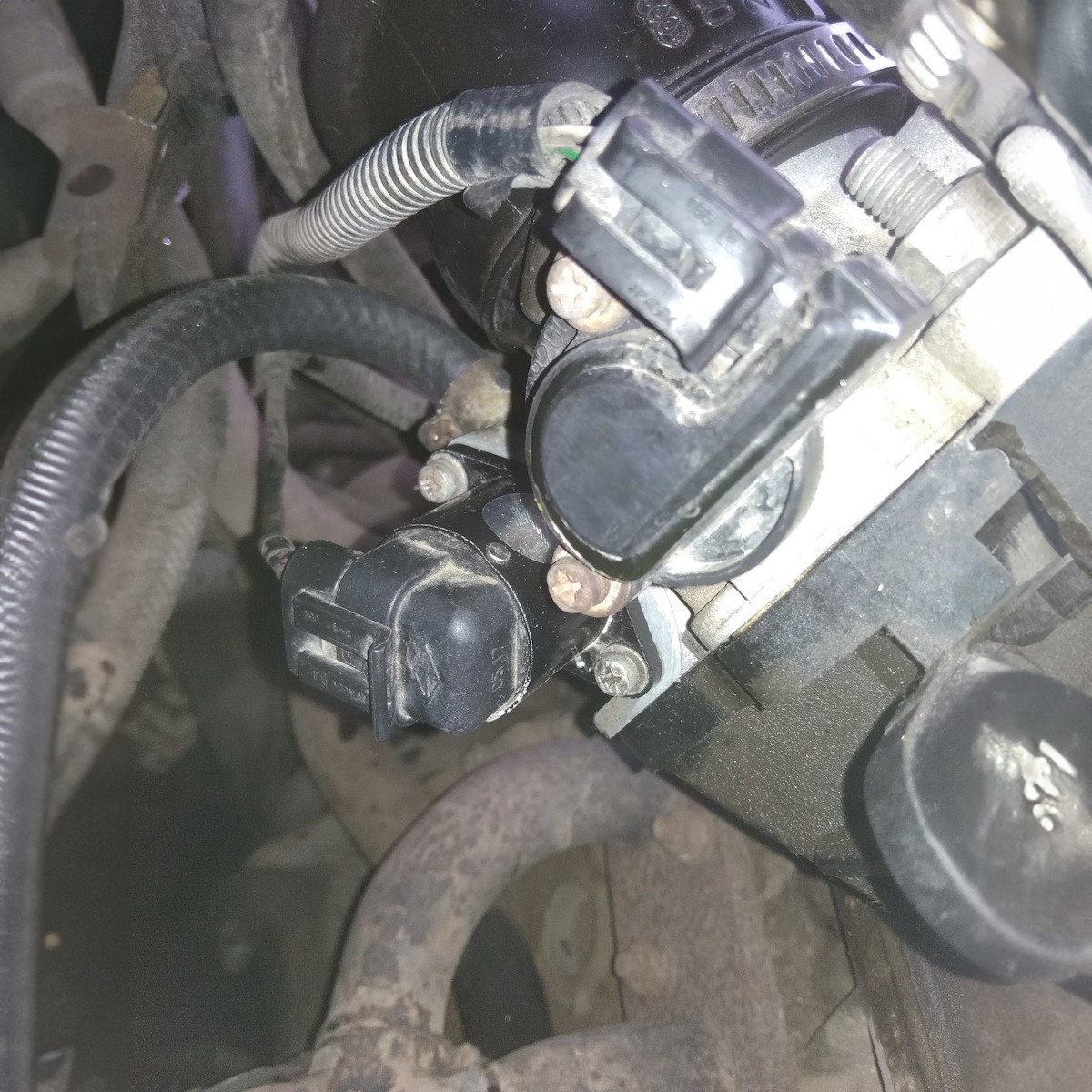 Throttle Position Sensor and Idle Air Control Valve Set For Chevy C/K 1500 2500