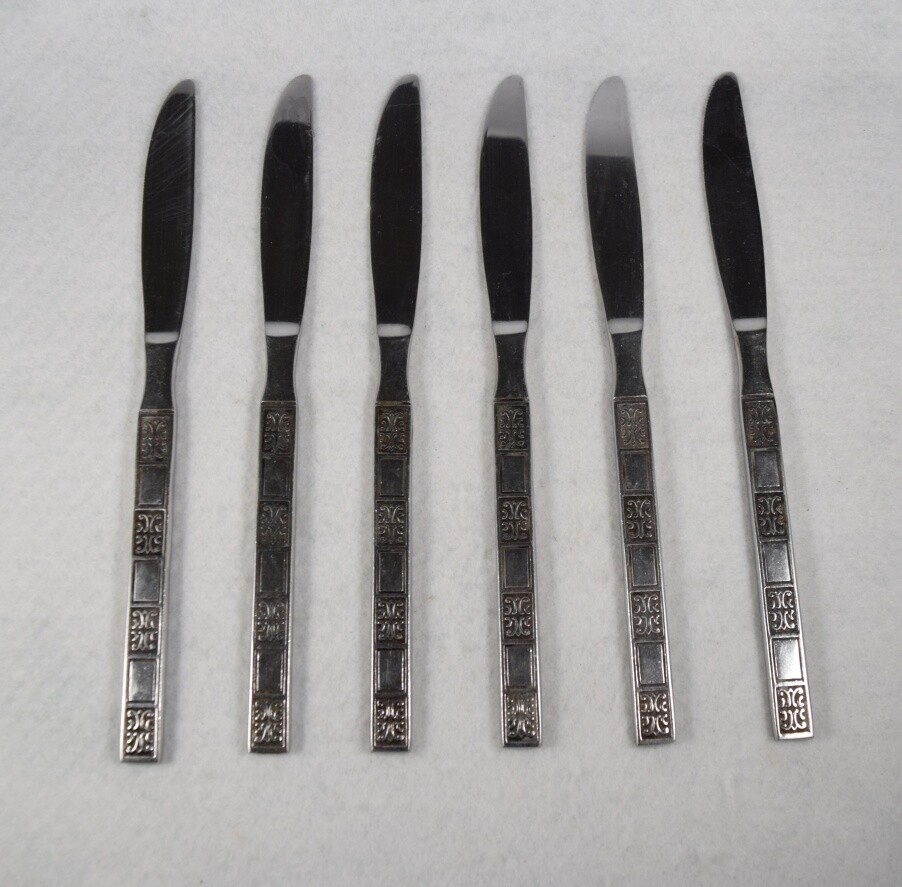 Reed & Barton Rebacraft Stainless Japan RDS41 Textured 4 Dinner Knives