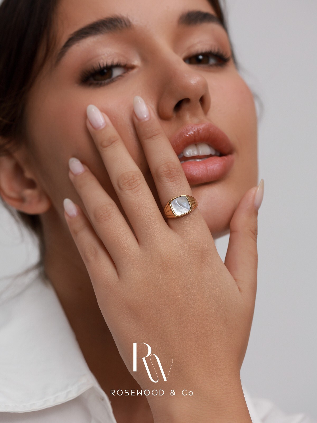 Non Tarnish 18K Gold Mother of Pearl Signet Ring For Women In Gift box - R006