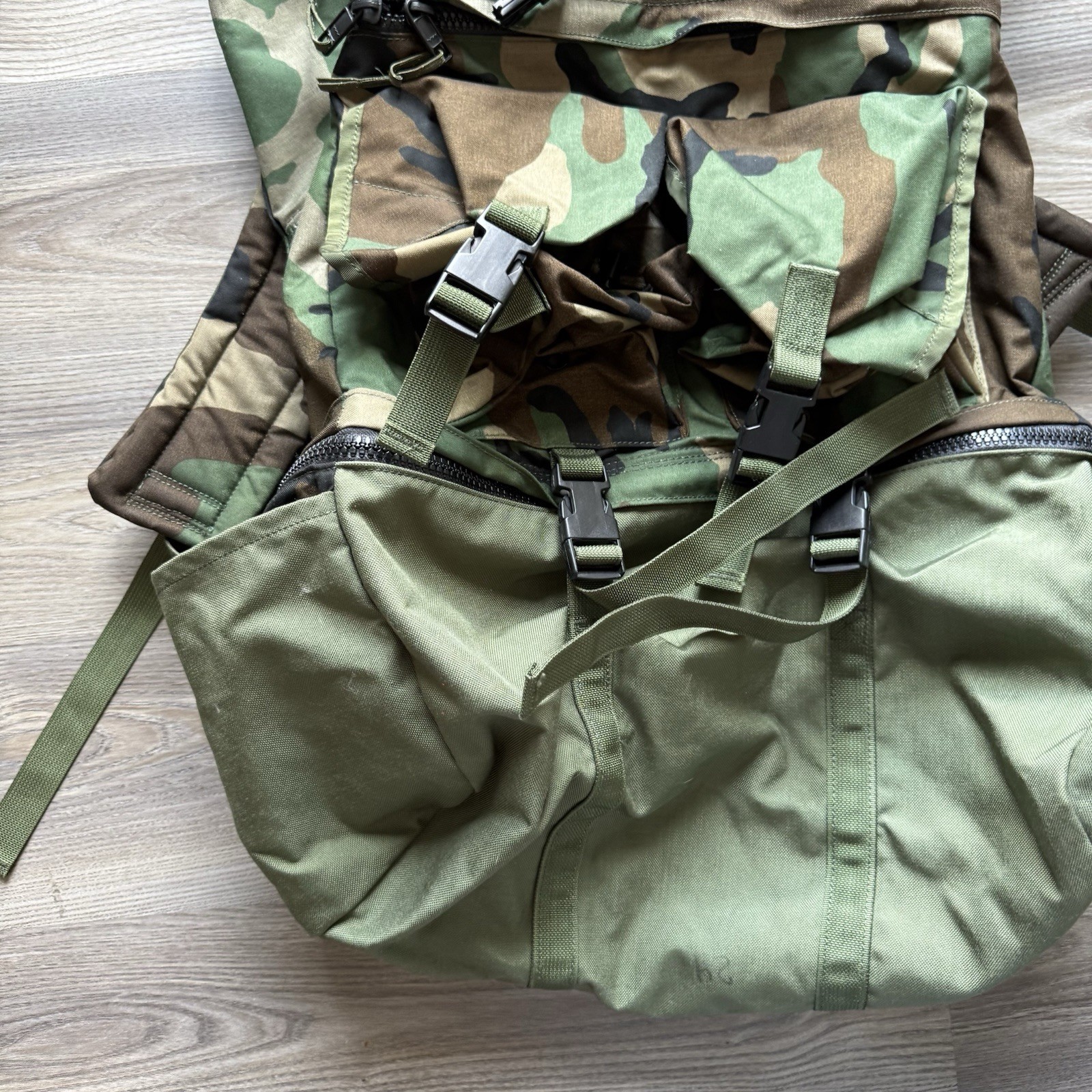 Military Issue Rucksack 8465-01-393-5183 USGI Bag, Equipment Woodland Camouflage