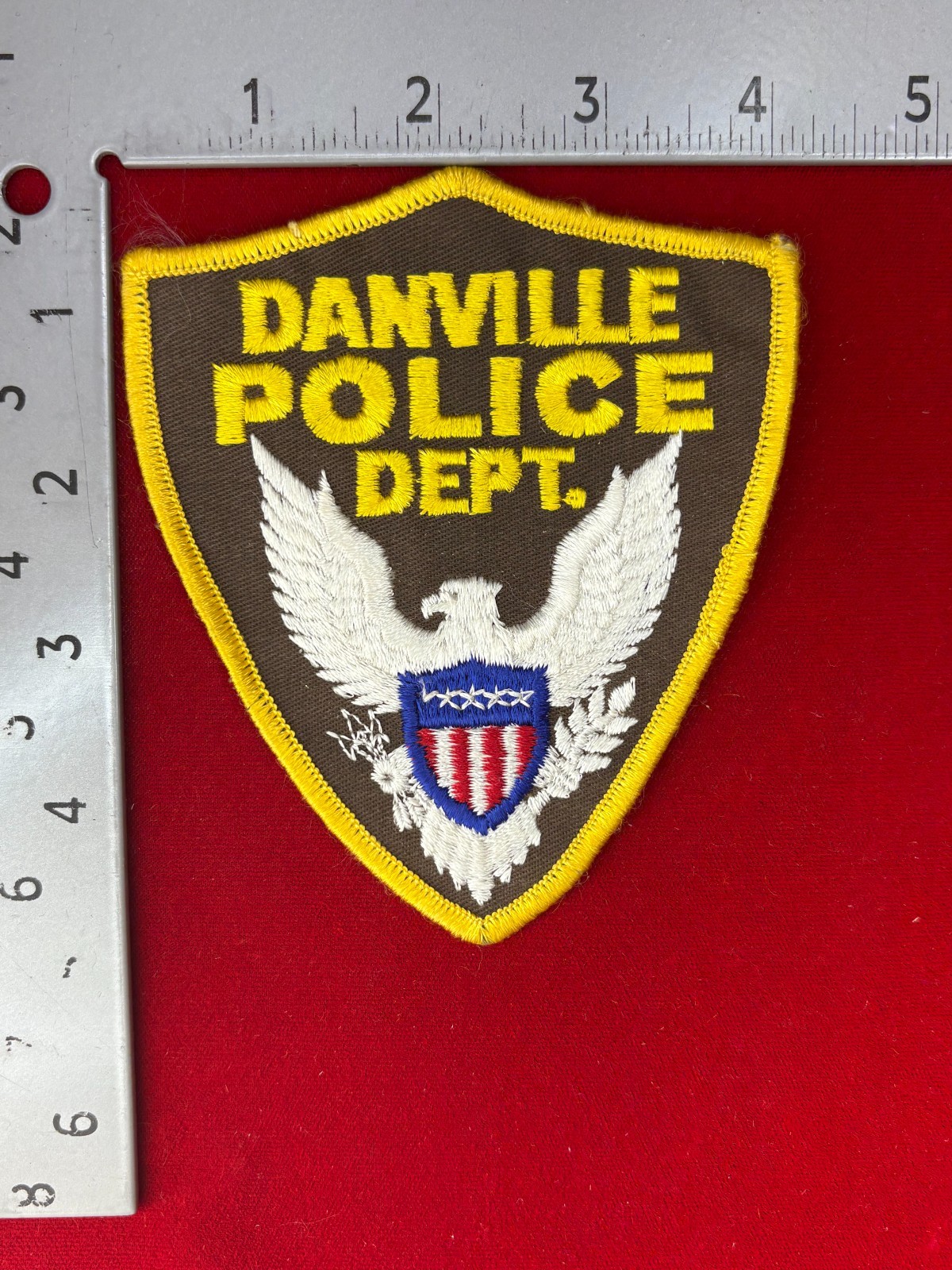 VINTAGE "DANVILLE ILLINIOS POLICE DEPT" CHEESE CLOTH SHOULDER PATCH (NEW/UNUSED)