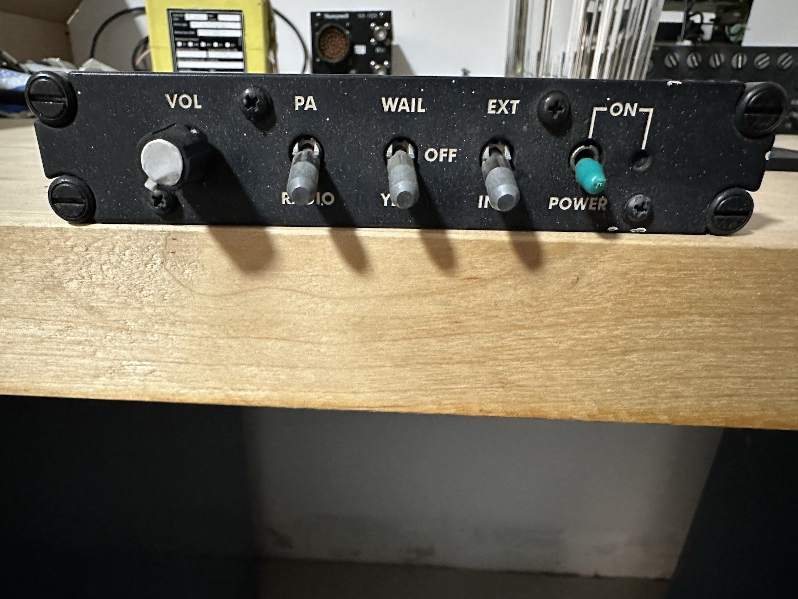 NAT AA21-400 Cabin PA & Siren Controller Avionics AEM Northern Airborne