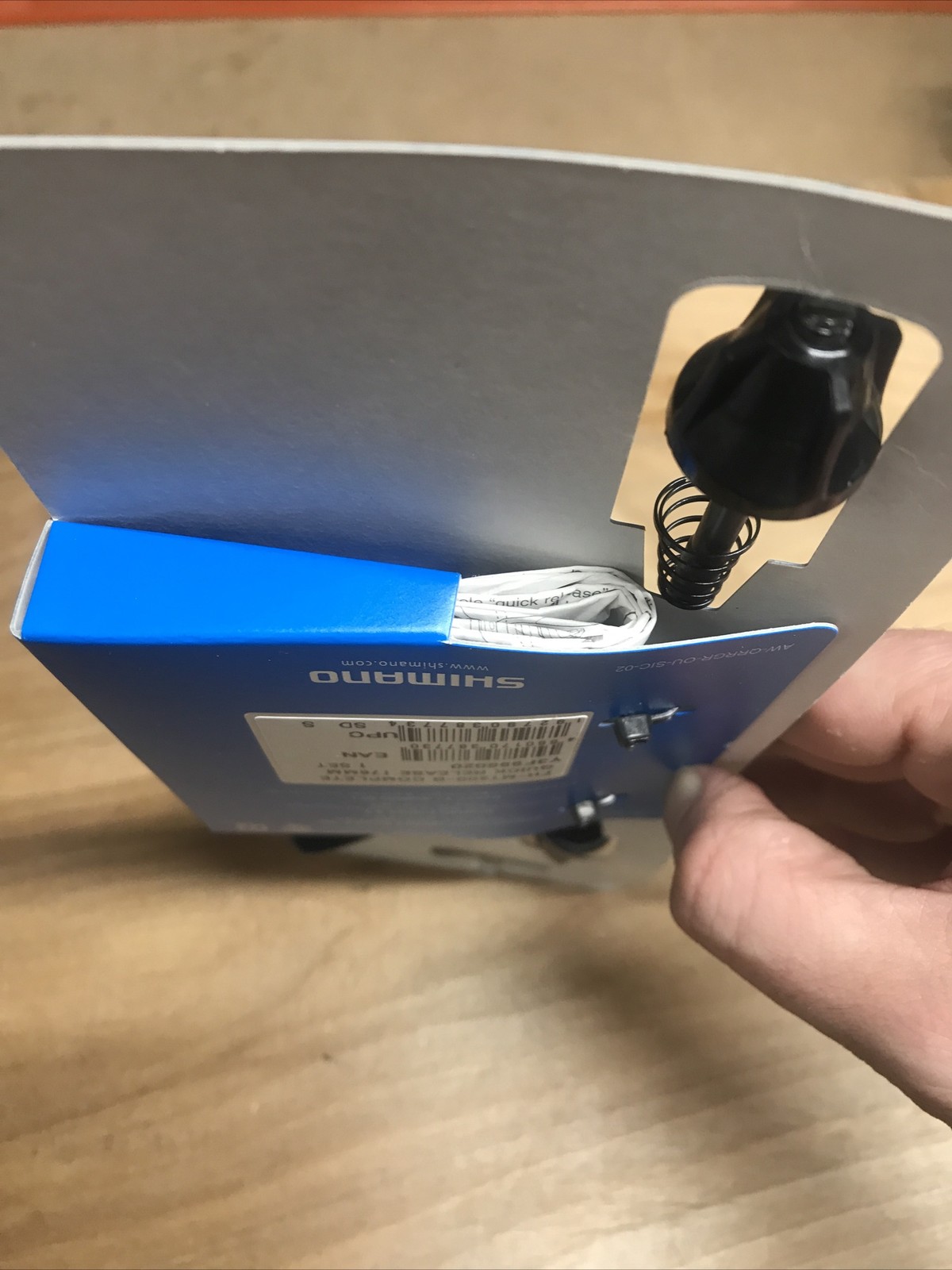 Shimano MT200B Rear Quick Release for 141mm OLD